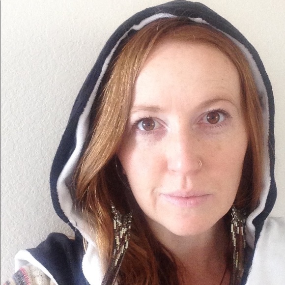 Reversible treble/bass clef hood! - Picture 1 of 4